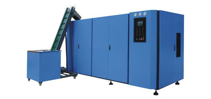 Automatic blow molding machine