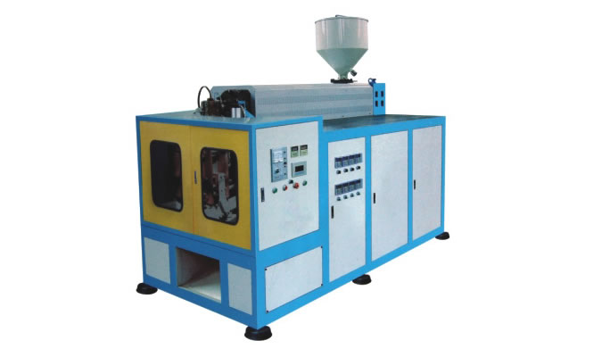 Auto PE bottle blow molding machine