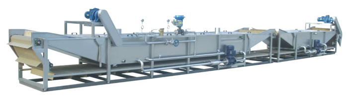 Continuous water soaking sterilizer